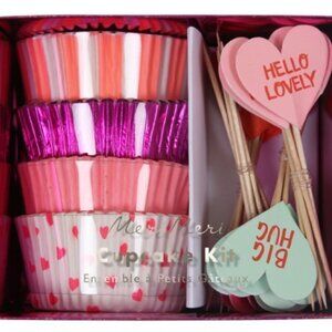 NWT - Meri Meri Cupcake Kit, 24 Cupcake Cases with 24 Heart Toppers